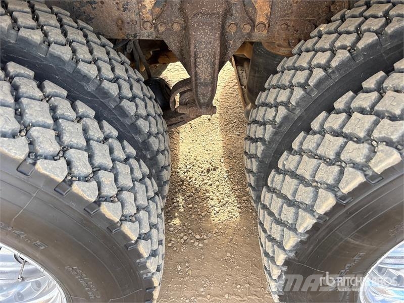 Freightliner F2 on Freightliner M2 6x4 Vacuum Excavator Truck Paine-/imuautot