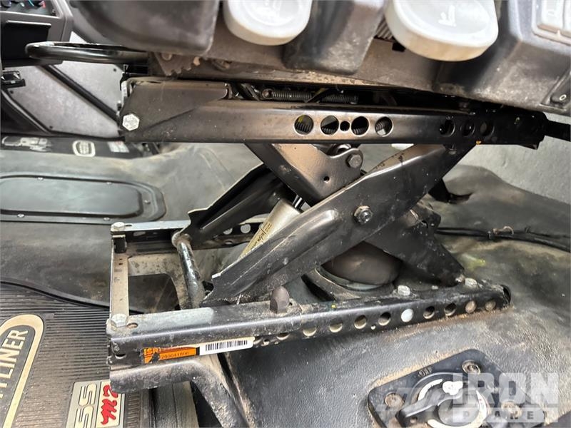 Freightliner Fassi F110B.0.24 8366 lb Knuckle Boom on Freightl Kamioni sa kranom