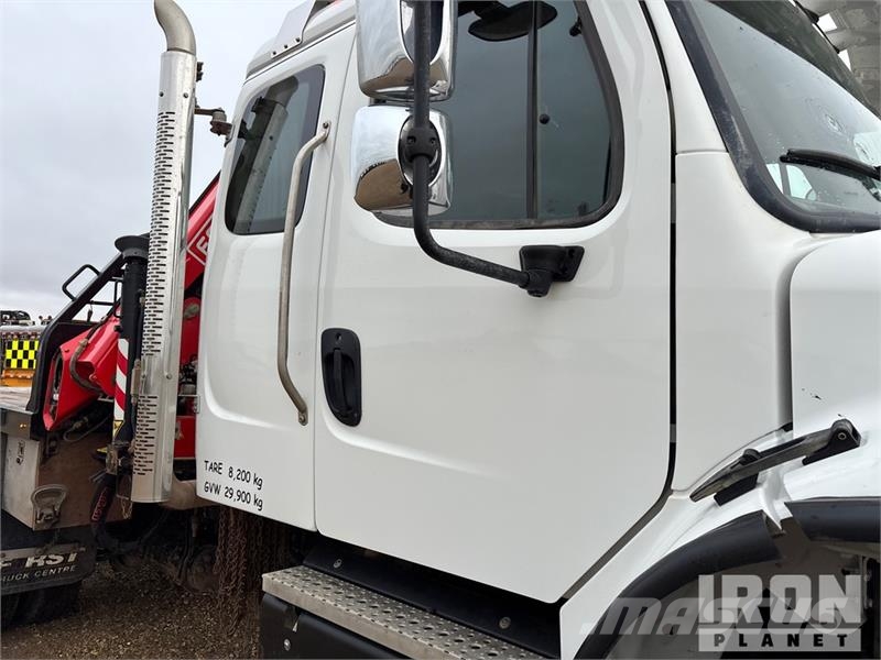 Freightliner Fassi F110B.0.24 8366 lb Knuckle Boom on Freightl Kamioni sa kranom