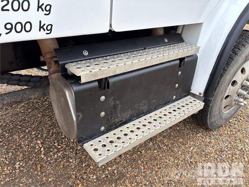 Freightliner Fassi F110B.0.24 8366 lb Knuckle Boom on Freightl Kamioni sa kranom