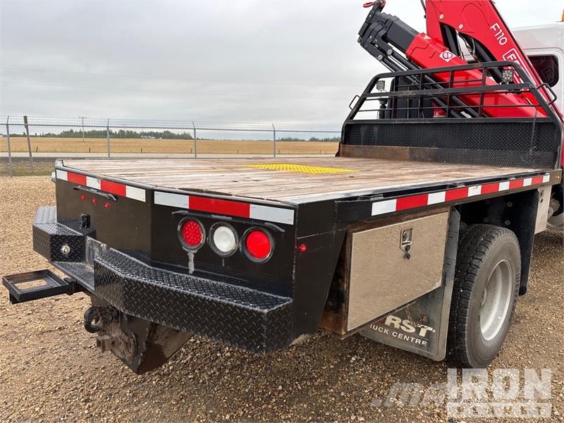 Freightliner Fassi F110B.0.24 8366 lb Knuckle Boom on Freightl Kamioni sa kranom