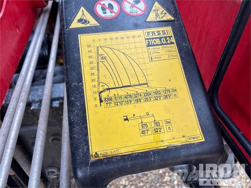 Freightliner Fassi F110B.0.24 8366 lb Knuckle Boom on Freightl Kamioni sa kranom