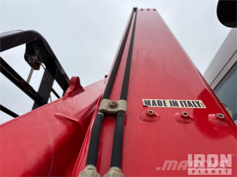 Freightliner Fassi F110B.0.24 8366 lb Knuckle Boom on Freightl Kamioni sa kranom