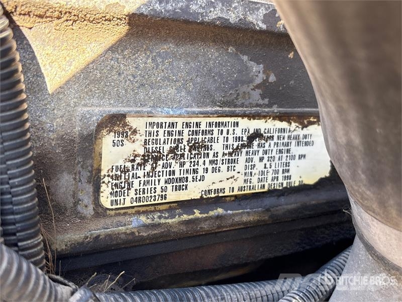Freightliner FL 106 16800 L 6x4 Fuel Truck Tankbiler