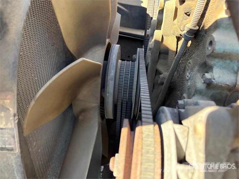 Freightliner FL 106 16800 L 6x4 Fuel Truck Tankbiler