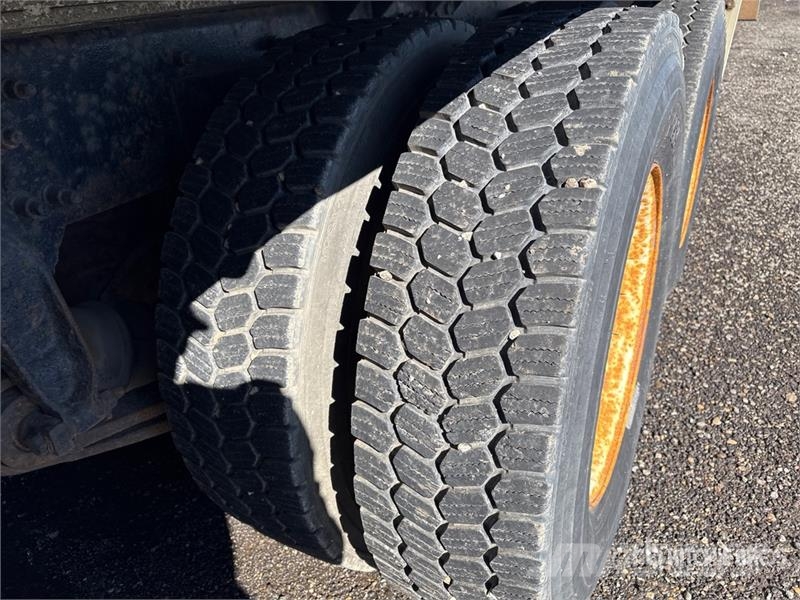 Freightliner FL 106 16800 L 6x4 Fuel Truck Tankbiler