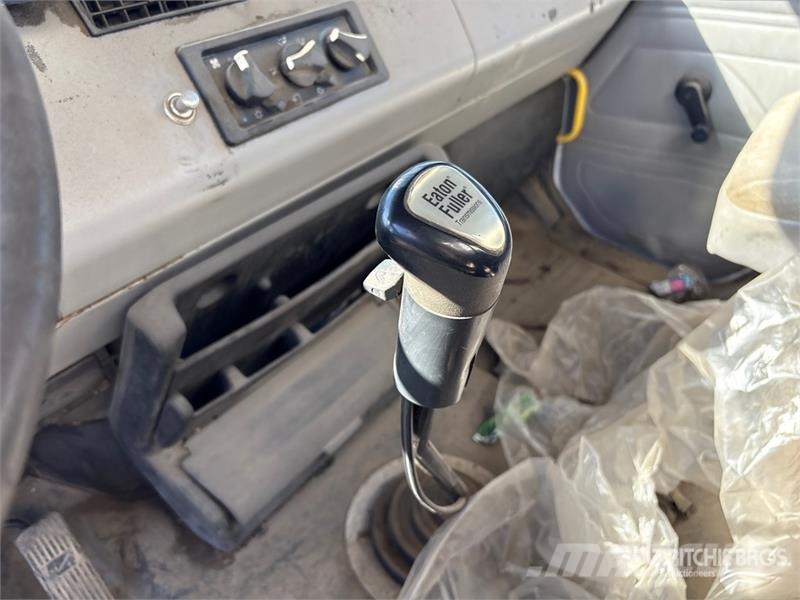 Freightliner FL 106 16800 L 6x4 Fuel Truck Tankbiler