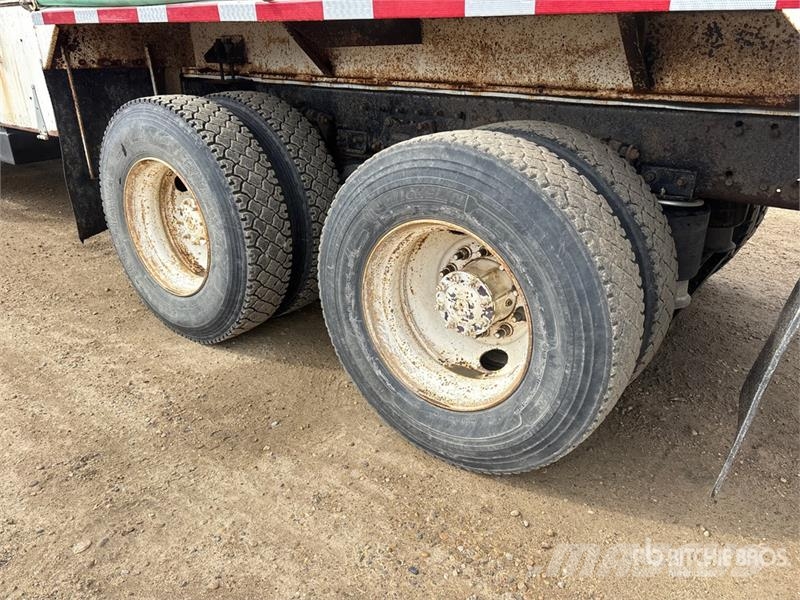 Freightliner FL-112 100 bbl 6x4 Water Truck Water tankwagens