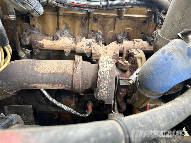 Freightliner FL 80 شاحنات ذات صهاريج