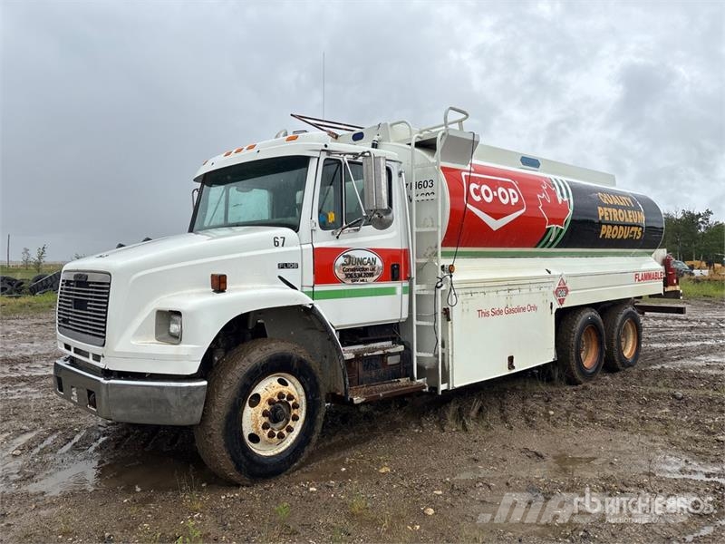 Freightliner FL106 16800 L 6x4 Fuel Truck Camiones cisterna