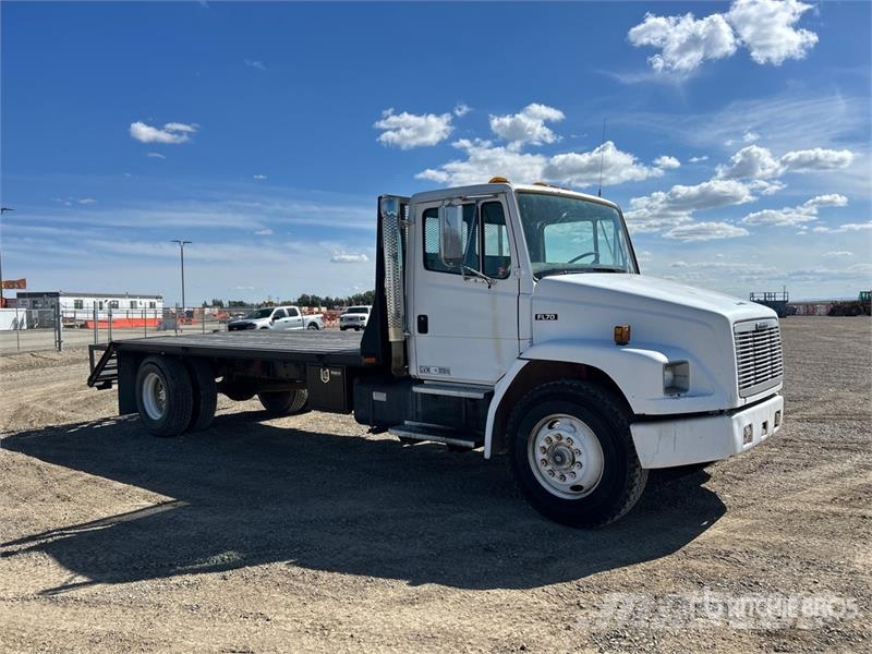 Freightliner FL70 4x2 Flatbed Truck Tovornjaki s kesonom/platojem