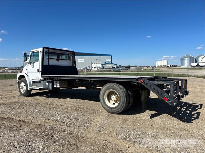 Freightliner FL70 4x2 Flatbed Truck Tovornjaki s kesonom/platojem