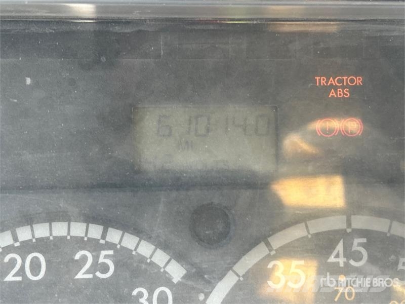 Freightliner FL80 4000 gal 6x4 Water Truck Su tankerleri