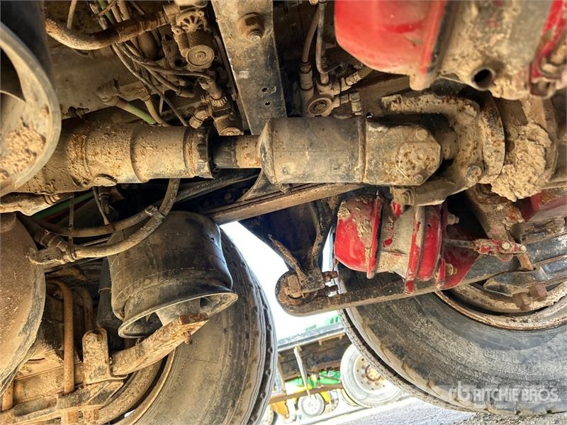 Freightliner FL80 4000 gal 6x4 Water Truck Su tankerleri