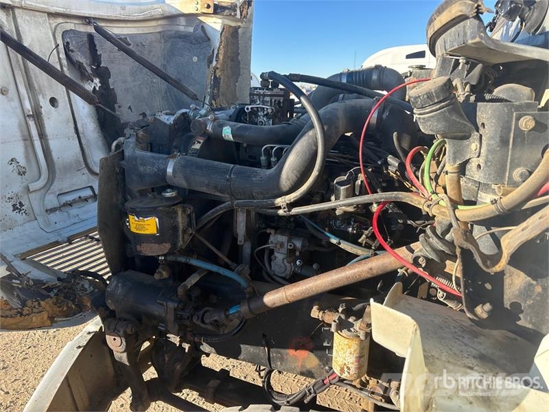 Freightliner FL80 6x4 Van Truck Sunkvežimiai su dengtu kėbulu