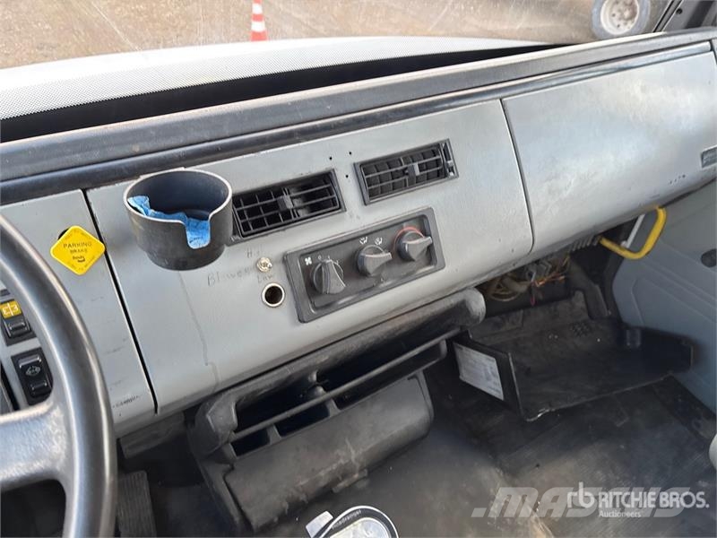 Freightliner FL80 6x4 Boiler Truck Ostali kamioni