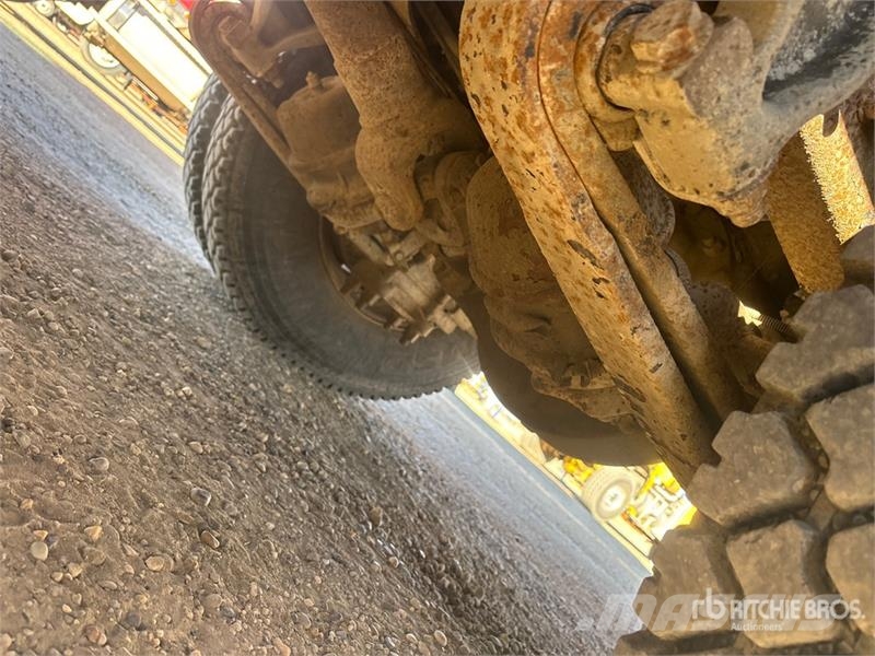 Freightliner FL80 6x4 Van Truck Sunkvežimiai su dengtu kėbulu