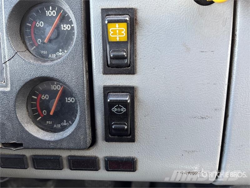 Freightliner FL80 6x4 Boiler Truck Ostali kamioni