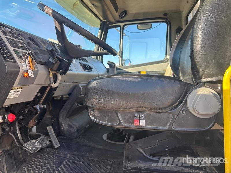 Freightliner FL80 6x4 Van Truck Sunkvežimiai su dengtu kėbulu