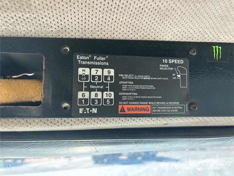 Freightliner FL80 6x4 Van Truck Sunkvežimiai su dengtu kėbulu