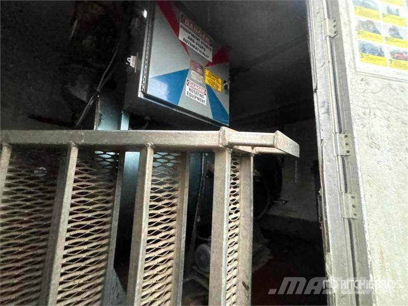 Freightliner FL80 6x4 Boiler Truck Ostali kamioni