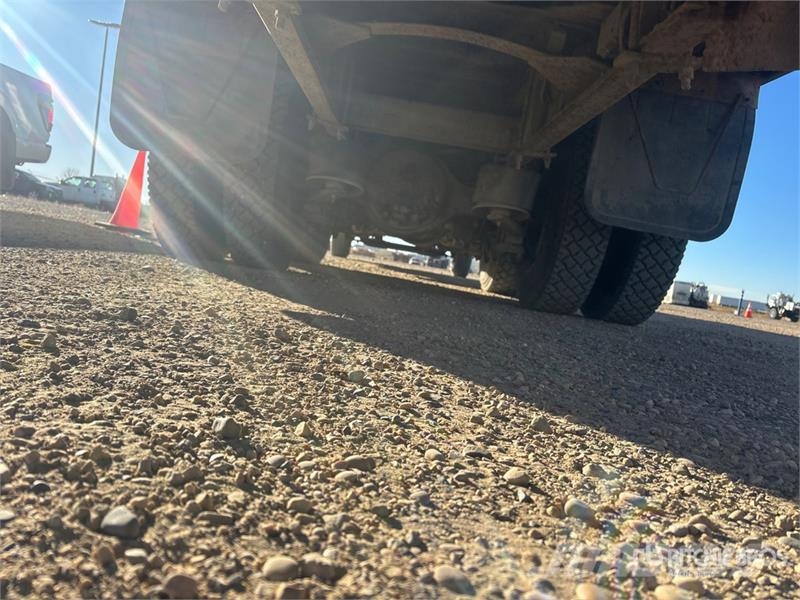 Freightliner FL80 6x4 Van Truck Sunkvežimiai su dengtu kėbulu