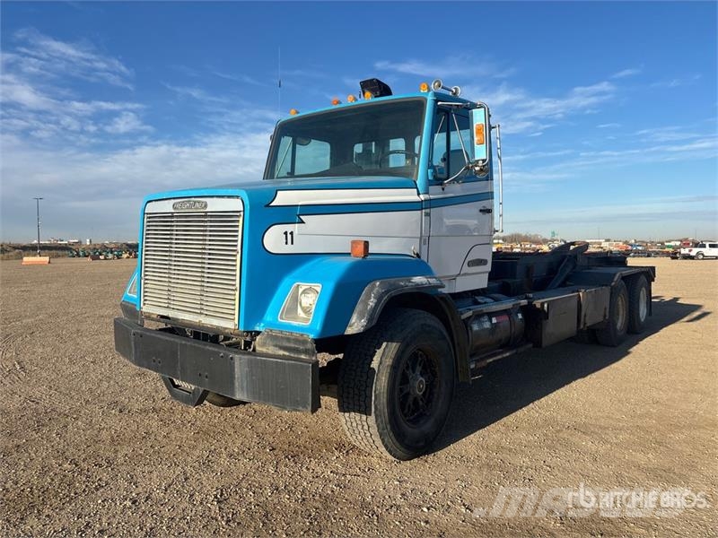 Freightliner FLC 112 6x4 Roll-Off Truck Camiones portacubetas