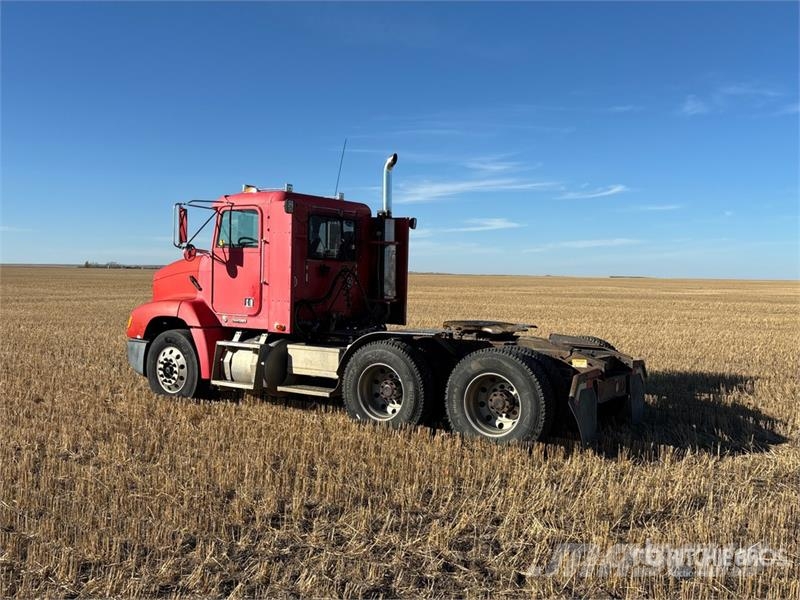 Freightliner FLD 112 Truck Tractor Units