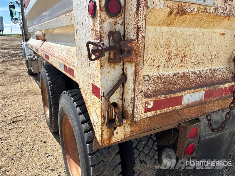Freightliner FLD 120 Lastbiler med tip