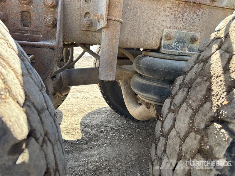 Freightliner FLD 120 وحدات الجر
