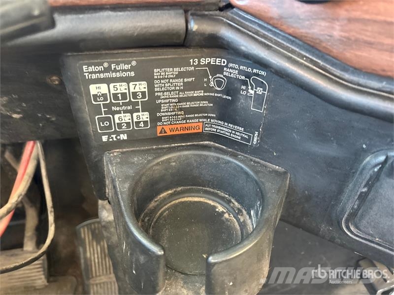 Freightliner FLD 120 Sattelzugmaschinen