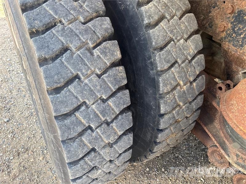 Freightliner FLD 120 Lastbiler med tip