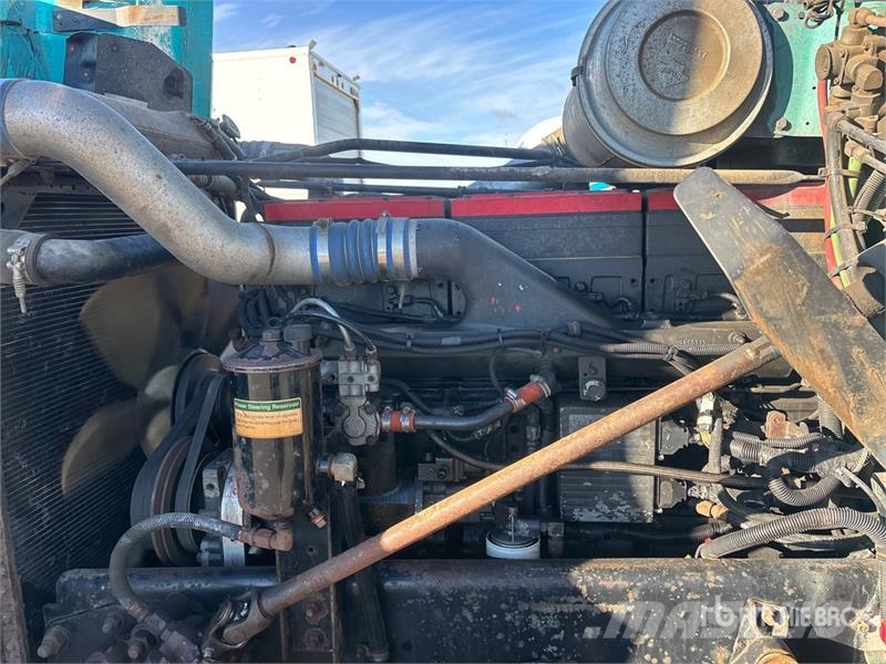 Freightliner FLD 120 Sattelzugmaschinen