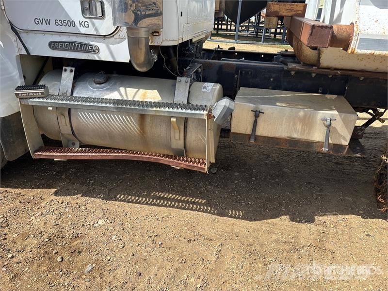 Freightliner FLD 120 Lastbiler med tip