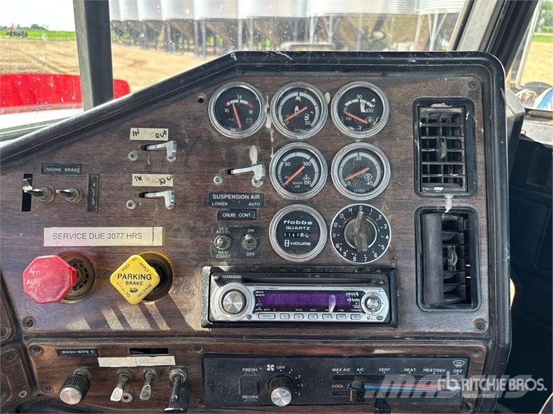Freightliner FLD 120 Lastbiler med tip