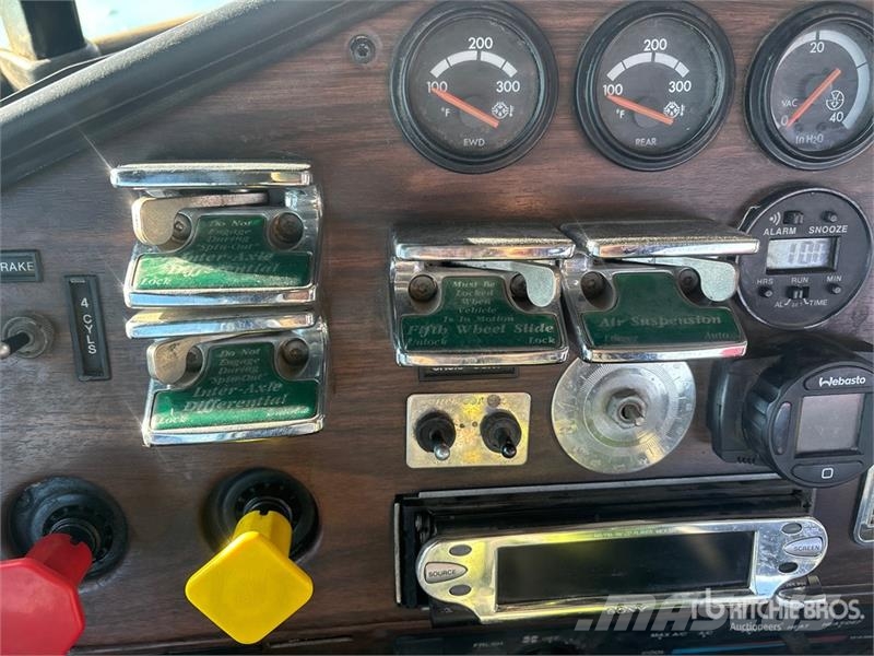 Freightliner FLD 120 Sattelzugmaschinen
