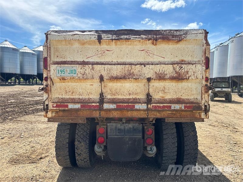 Freightliner FLD 120 Lastbiler med tip