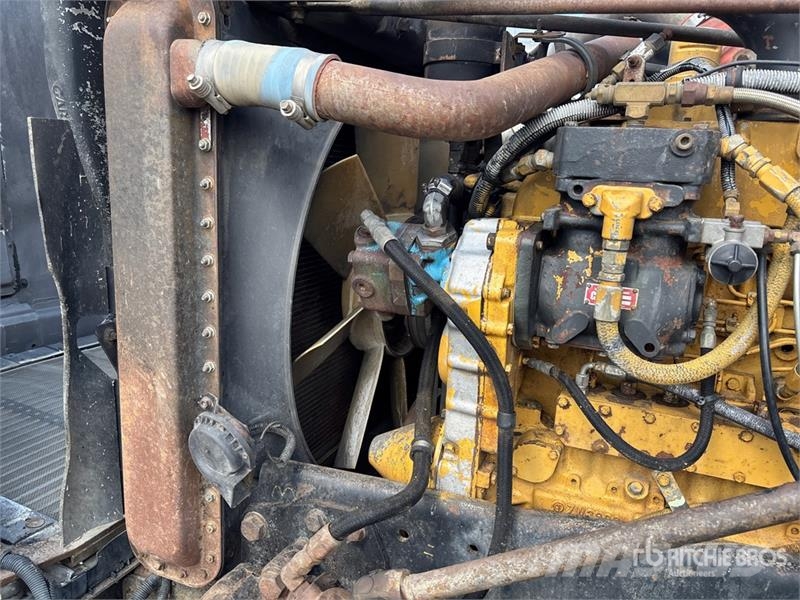 Freightliner FLD 120 وحدات الجر