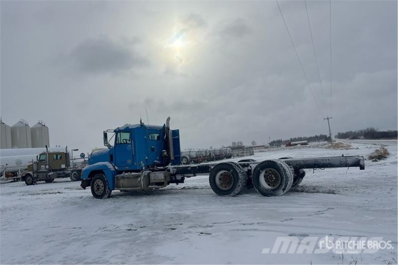 Freightliner FLD 120 Tegljači