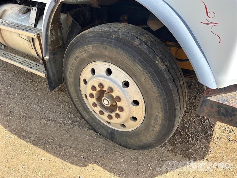 Freightliner FLD 120 Lastbiler med tip