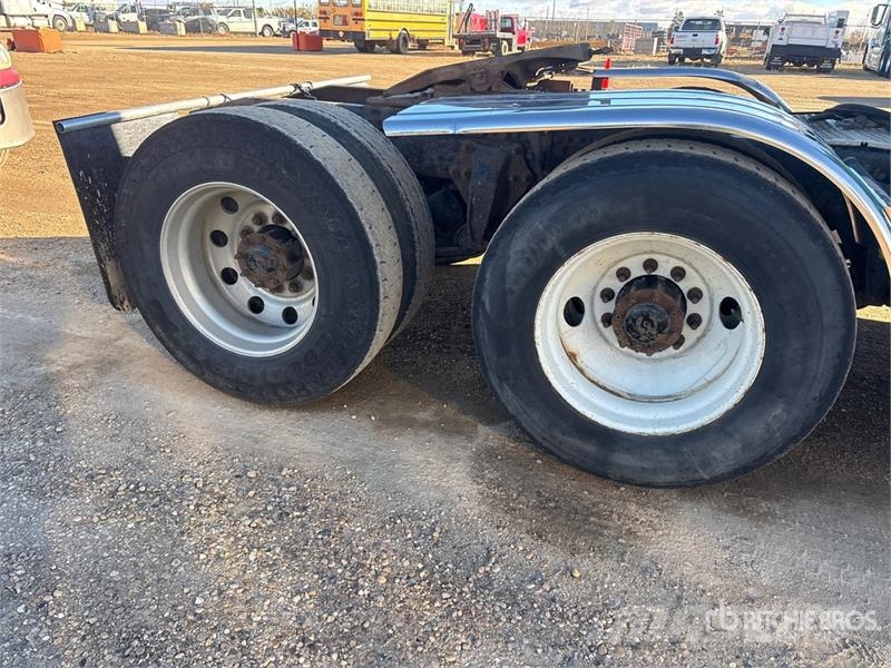 Freightliner FLD 120 Sattelzugmaschinen