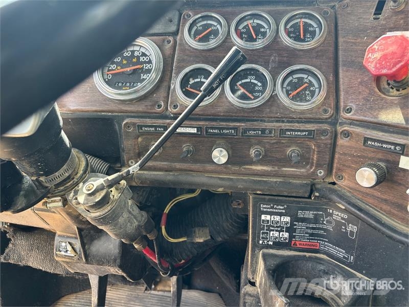 Freightliner FLD 120 Lastbiler med tip