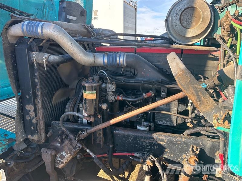 Freightliner FLD 120 Sattelzugmaschinen