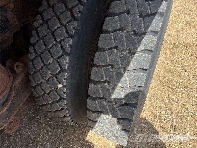 Freightliner FLD 120 Lastbiler med tip