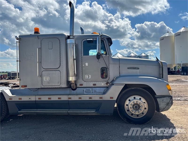 Freightliner FLD 120 وحدات الجر