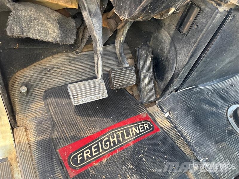 Freightliner FLD 120 Lastbiler med tip