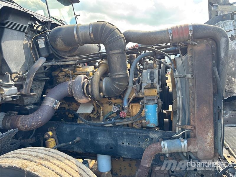 Freightliner FLD 120 وحدات الجر