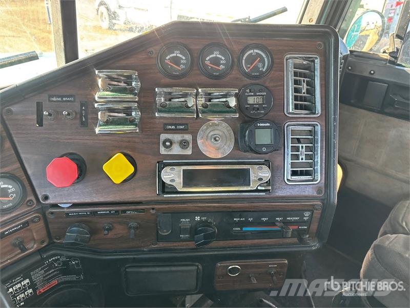 Freightliner FLD 120 Sattelzugmaschinen