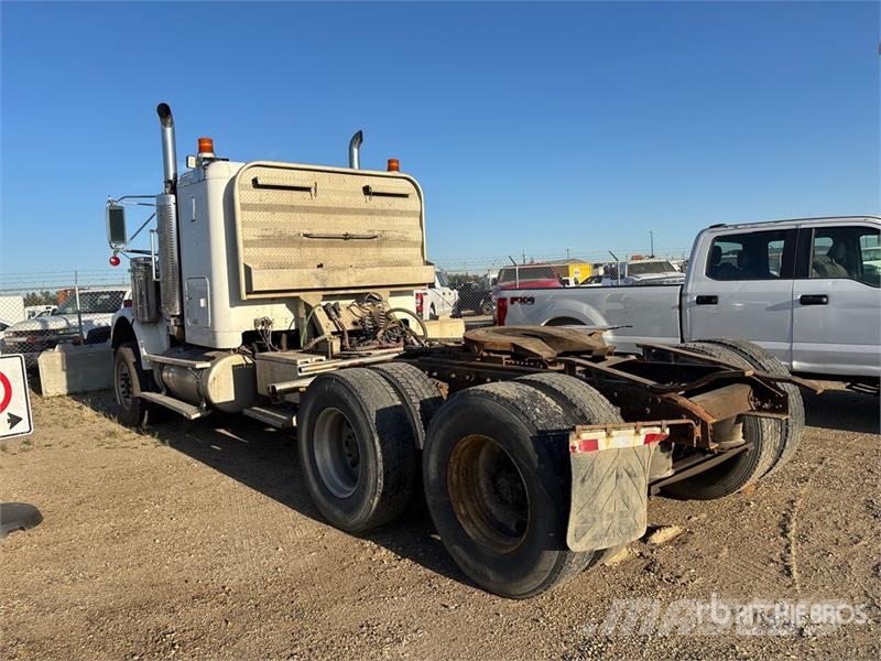 Freightliner FLD 120SD Влекачи