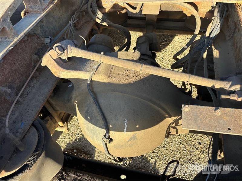 Freightliner FLD 120SD Влекачи